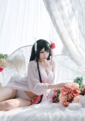 被最想拥抱的男人给威胁了